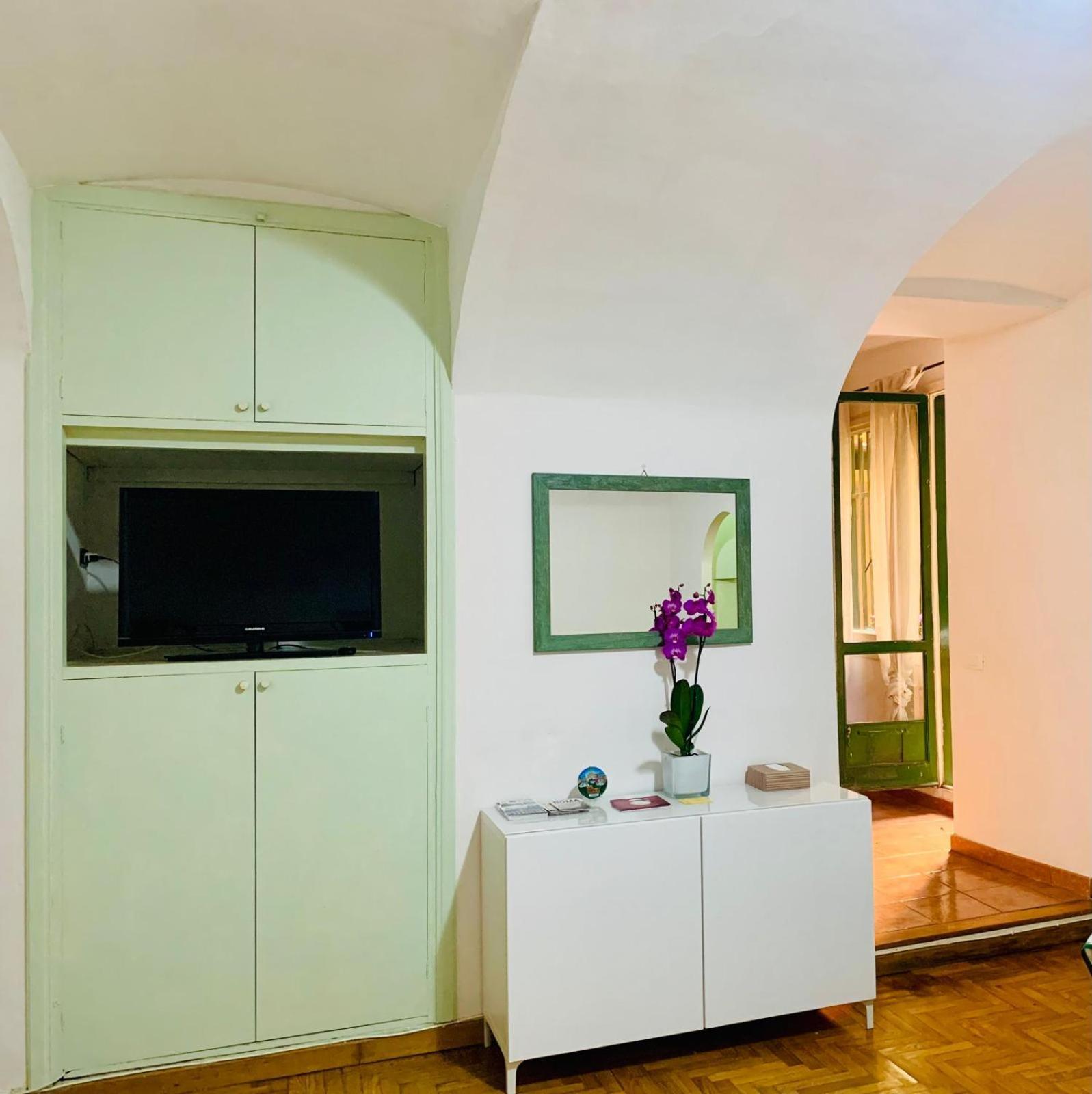 Vacanze Romane Colosseo Apartment Екстериор снимка