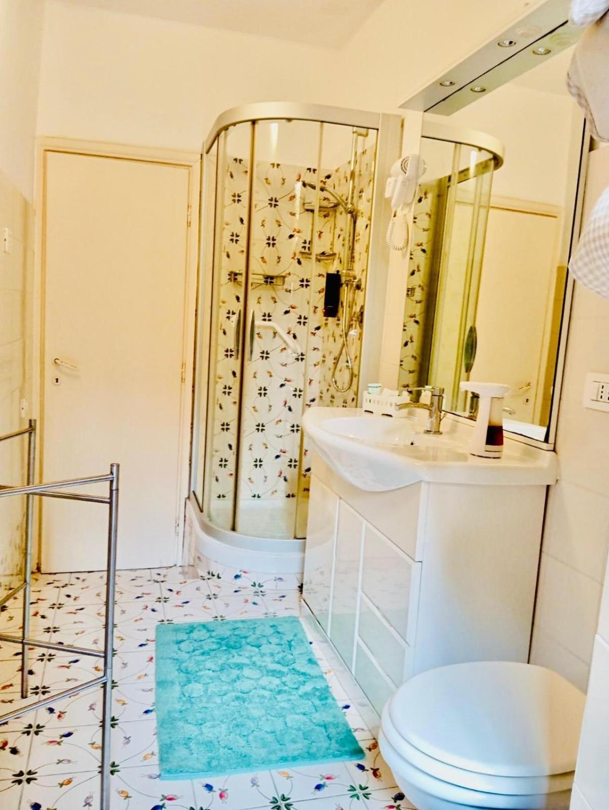 Vacanze Romane Colosseo Apartment Екстериор снимка